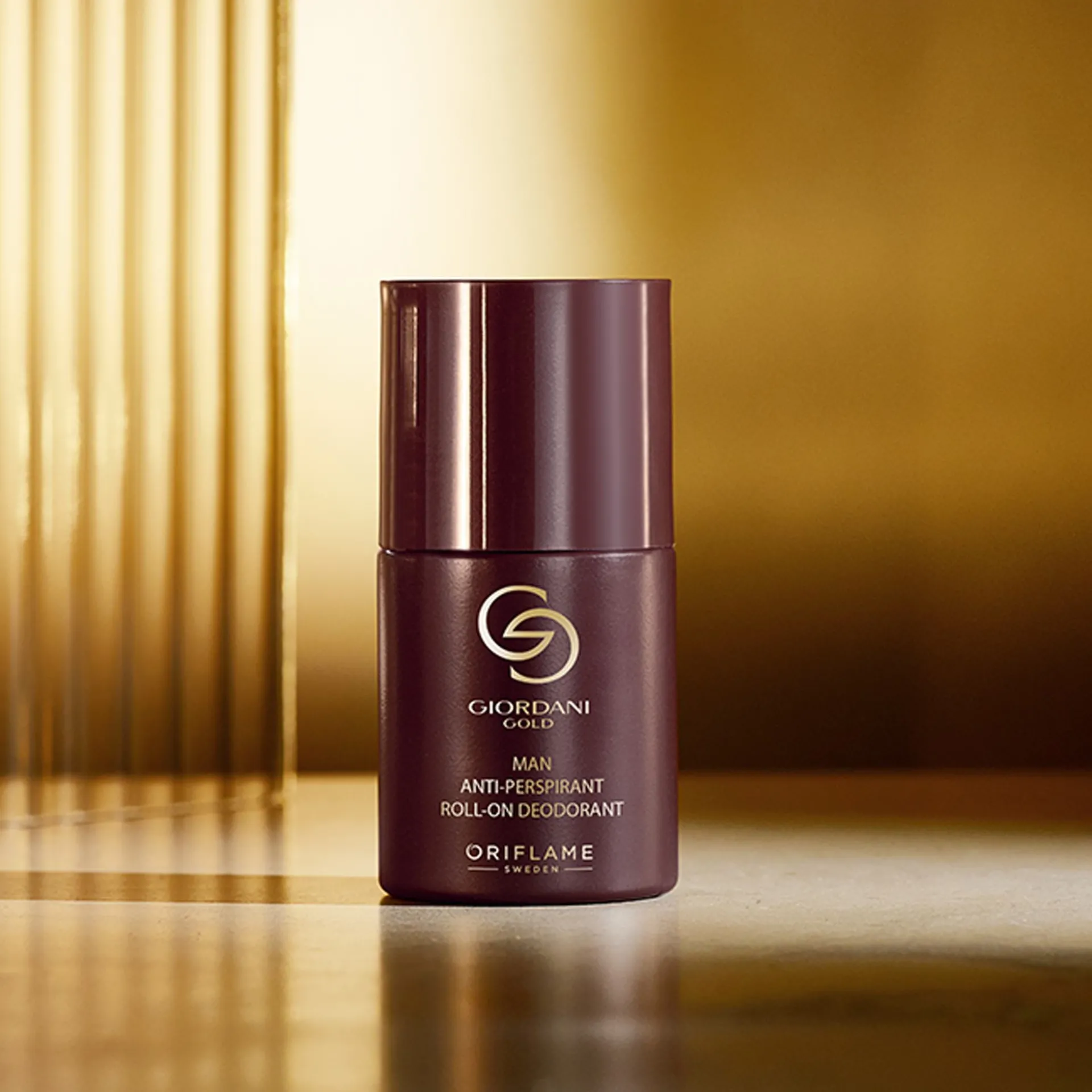 Antyperspiracyjny dezodorant w kulce Giordani Gold Man 50 ml