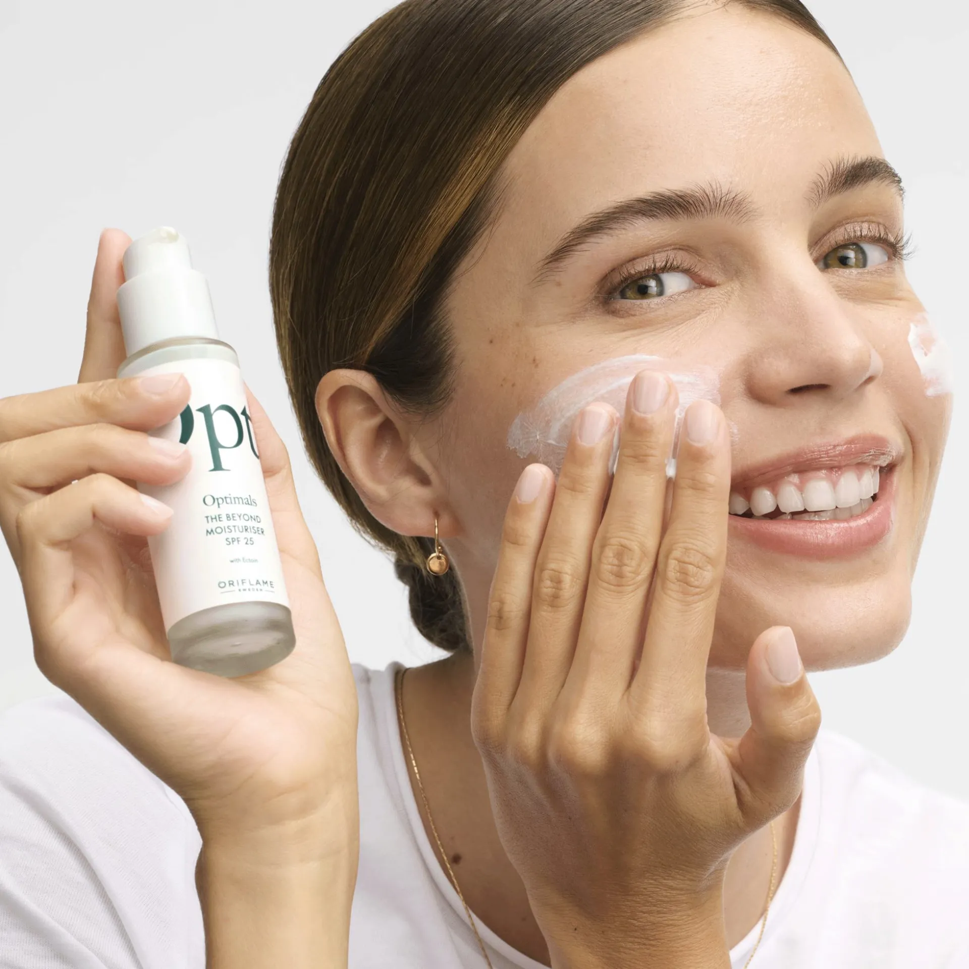 Balsam nawilżający Opt Optimals The Beyond SPF 25 30 ml
