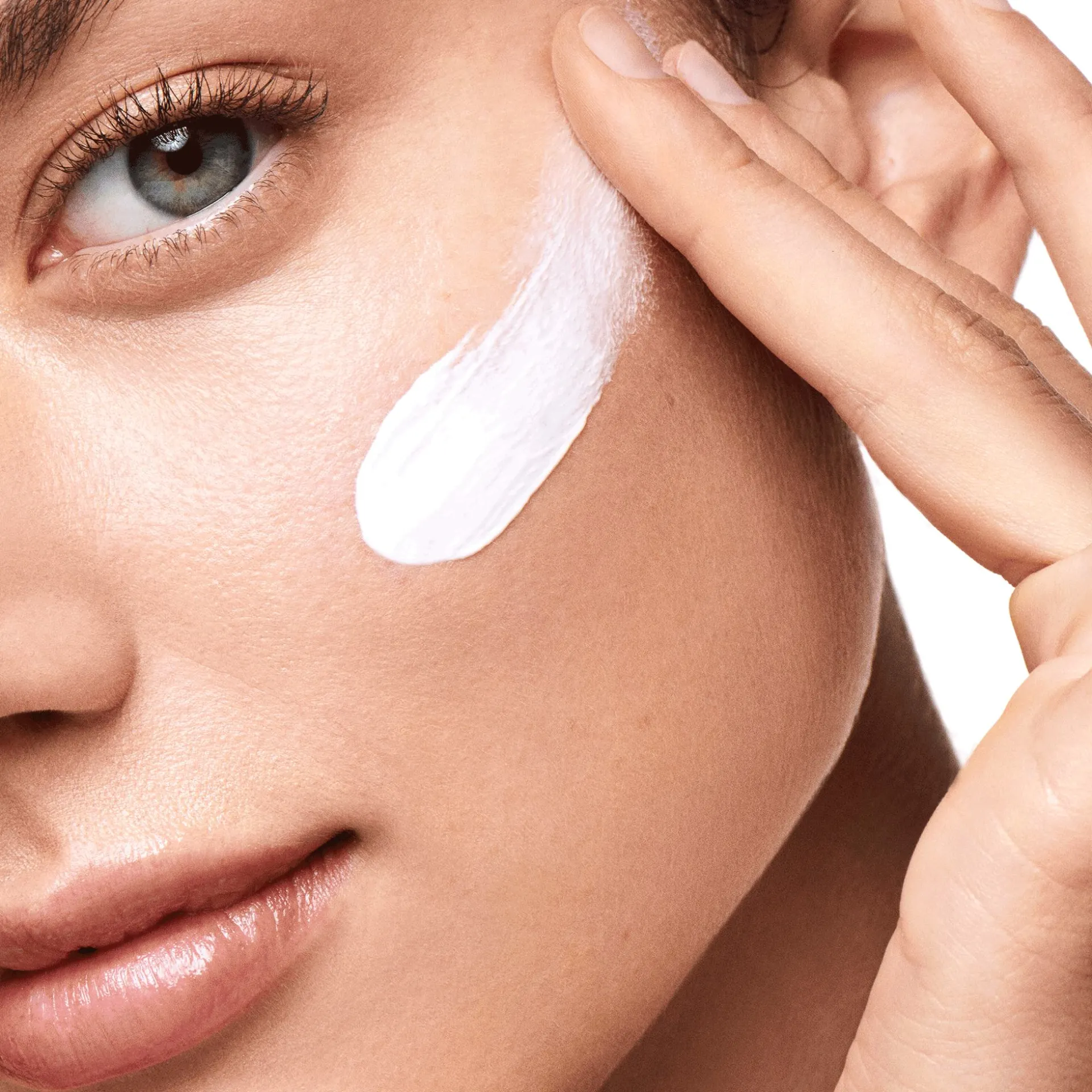 Bogaty krem na dzień Optimals Hydra Radiance 50 ml