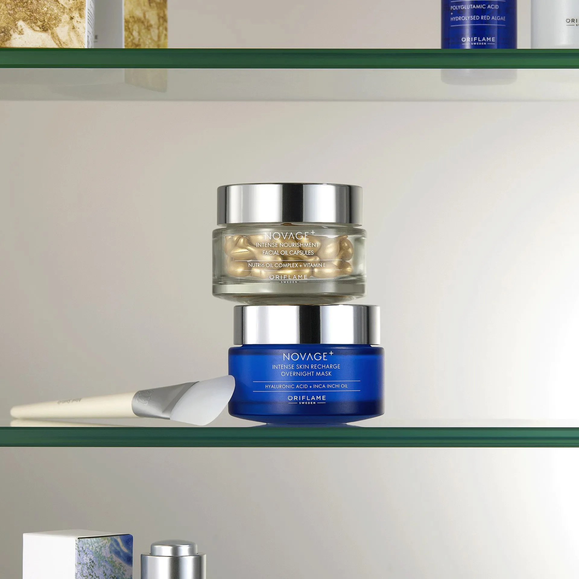 Intensywnie regenerująca maseczka na noc Novage+ 50 ml