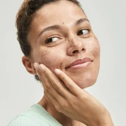 Kojąca maseczka Love Nature żel-lód z organicznym kiwi 10 ml