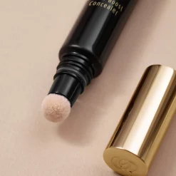 Korektor z serum Giordani Gold 4110810 ml