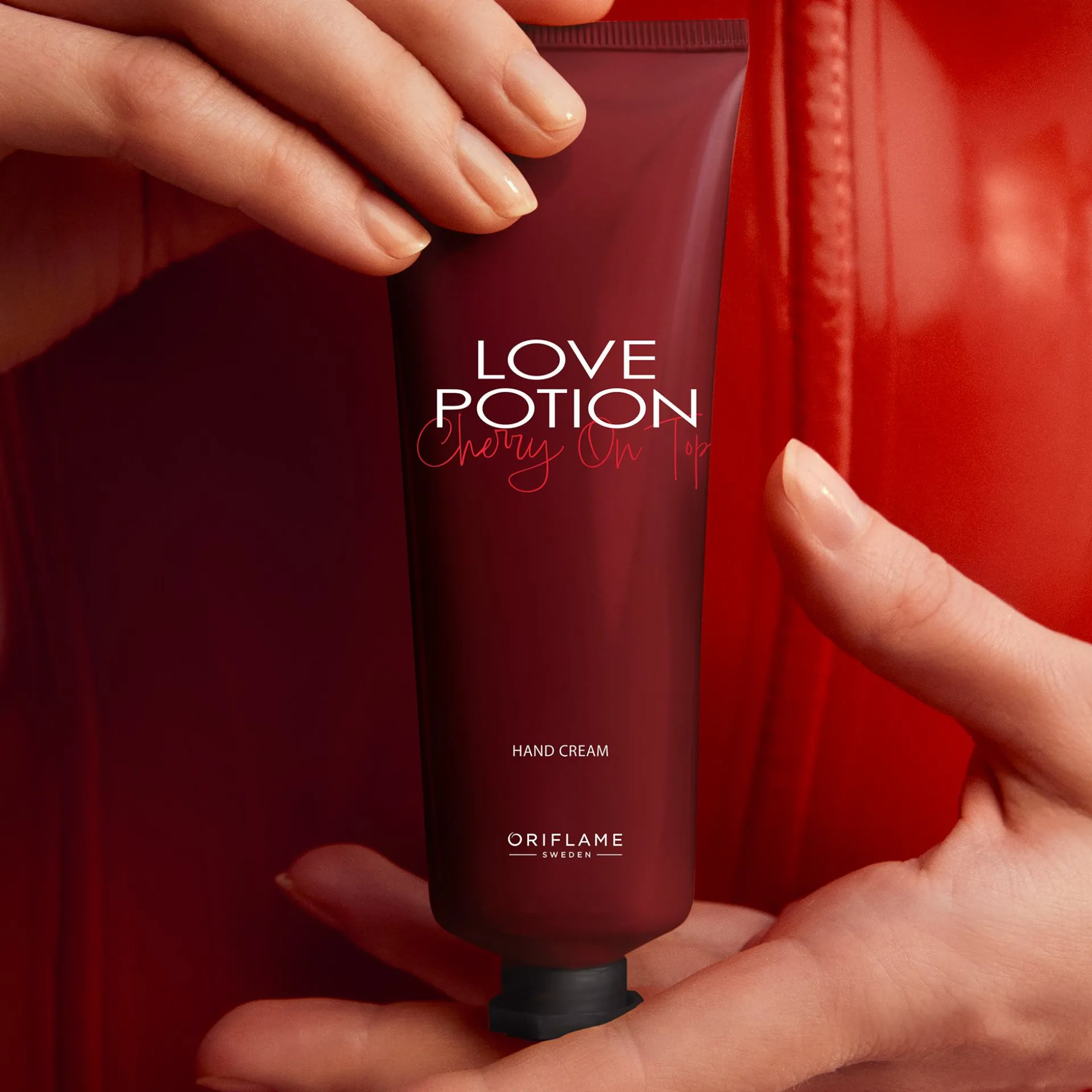 Krem do rąk Love Potion Cherry On Top 75 ml