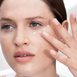 Krem pod oczy Novage+ Wrinkle Smooth 15 ml