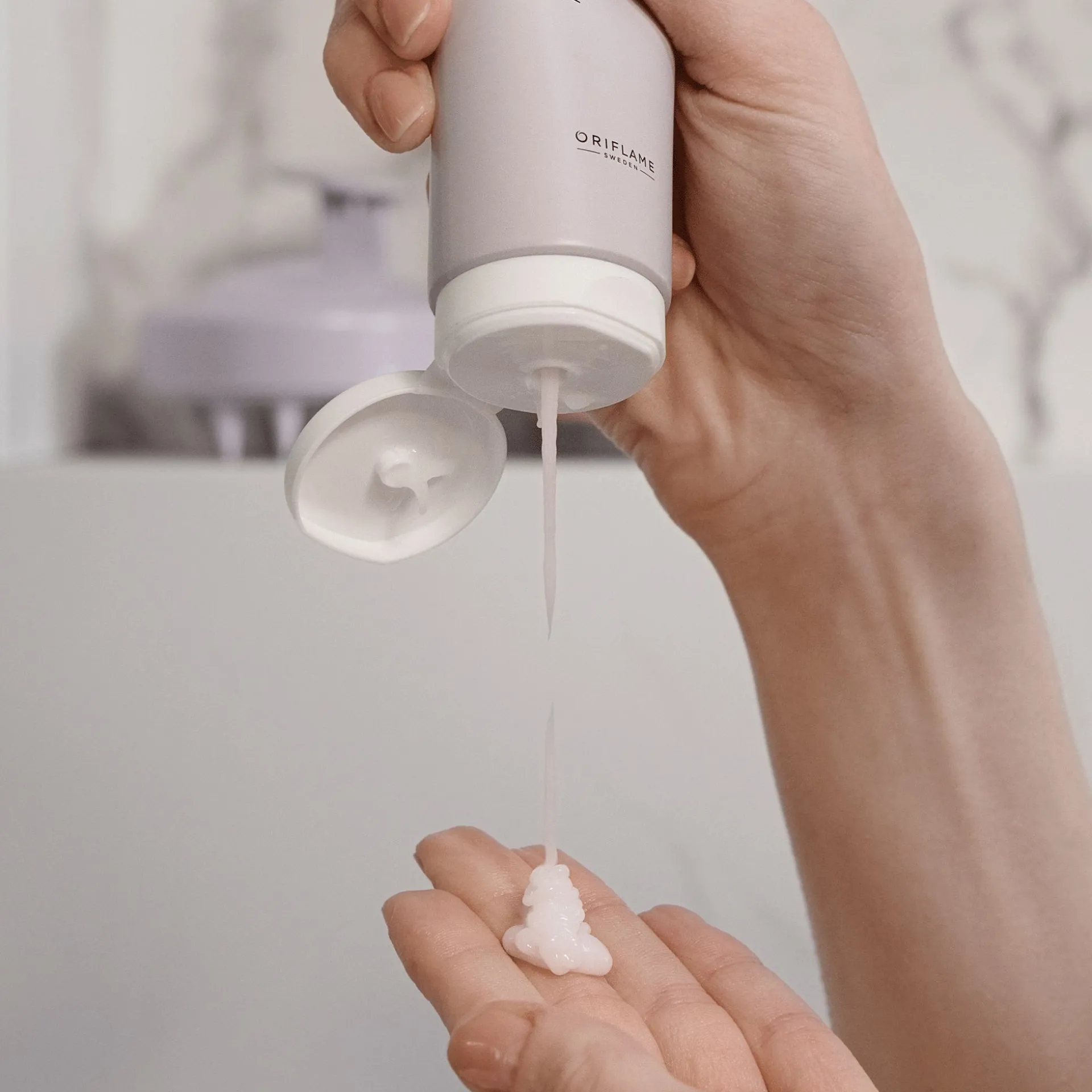 Lekka kremowa odżywka DUOLOGI 150 ml