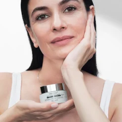 Multiaktywny bogaty krem przeciwstarzeniowy na dzień Novage+ SPF 30 50 ml