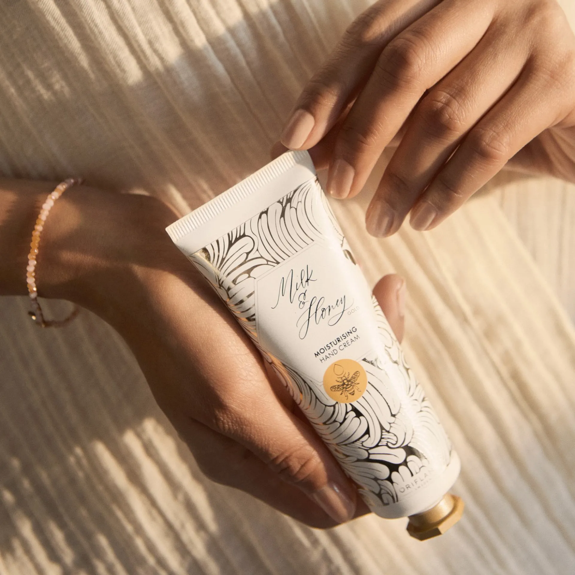 Nawilżający krem do rąk Milk&Honey Gold 75 ml