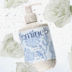 Odświeżający płyn do higieny intymnej Feminelle z wodą różaną 300 ml