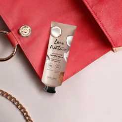 Odżywczy krem do rąk Love Nature z organicznym olejem kokosowym 75 ml