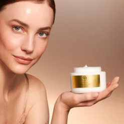 Perfumowany krem do ciała Giordani Gold Essenza 250 ml