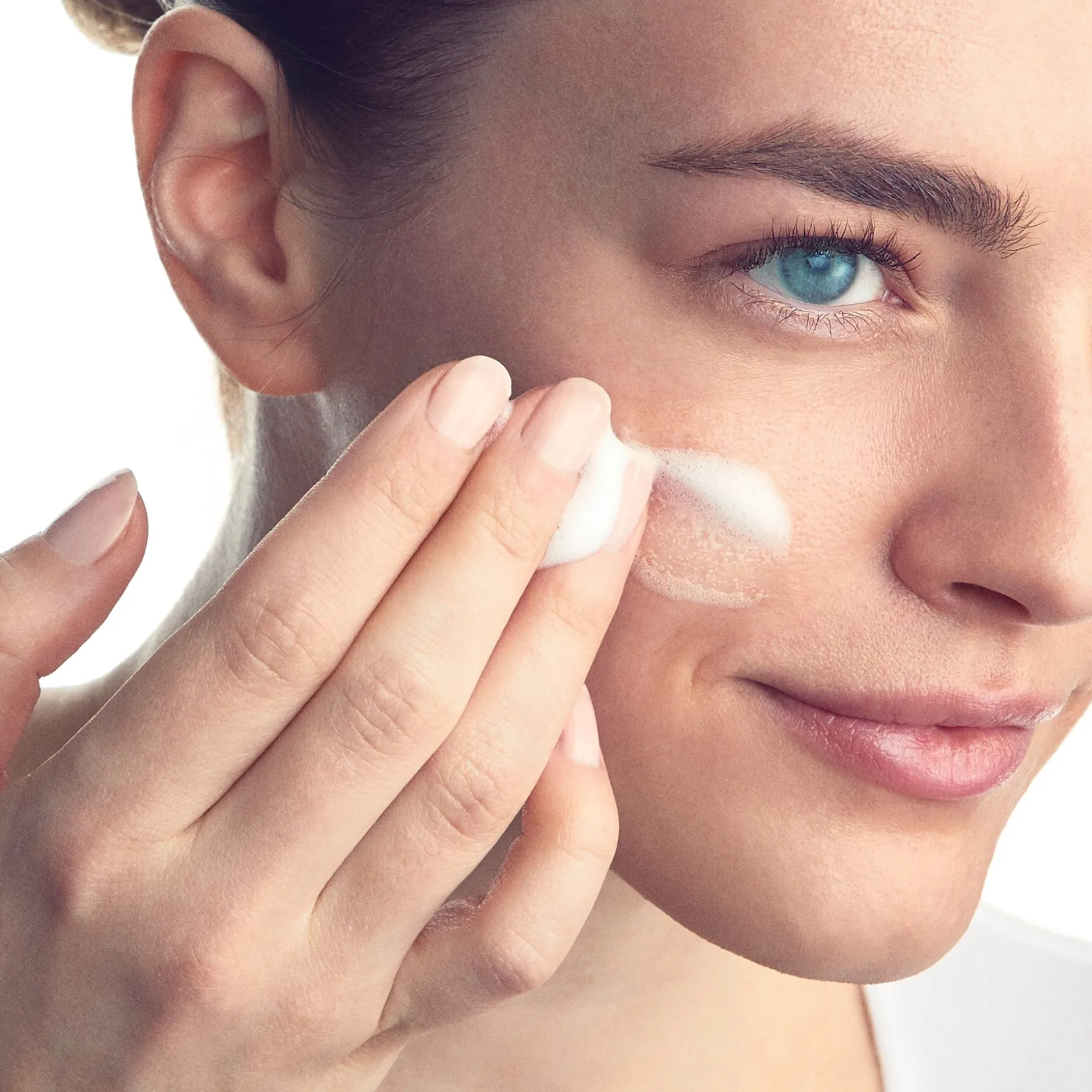 Pianka oczyszczająca NovAge Skinrelief 150 ml