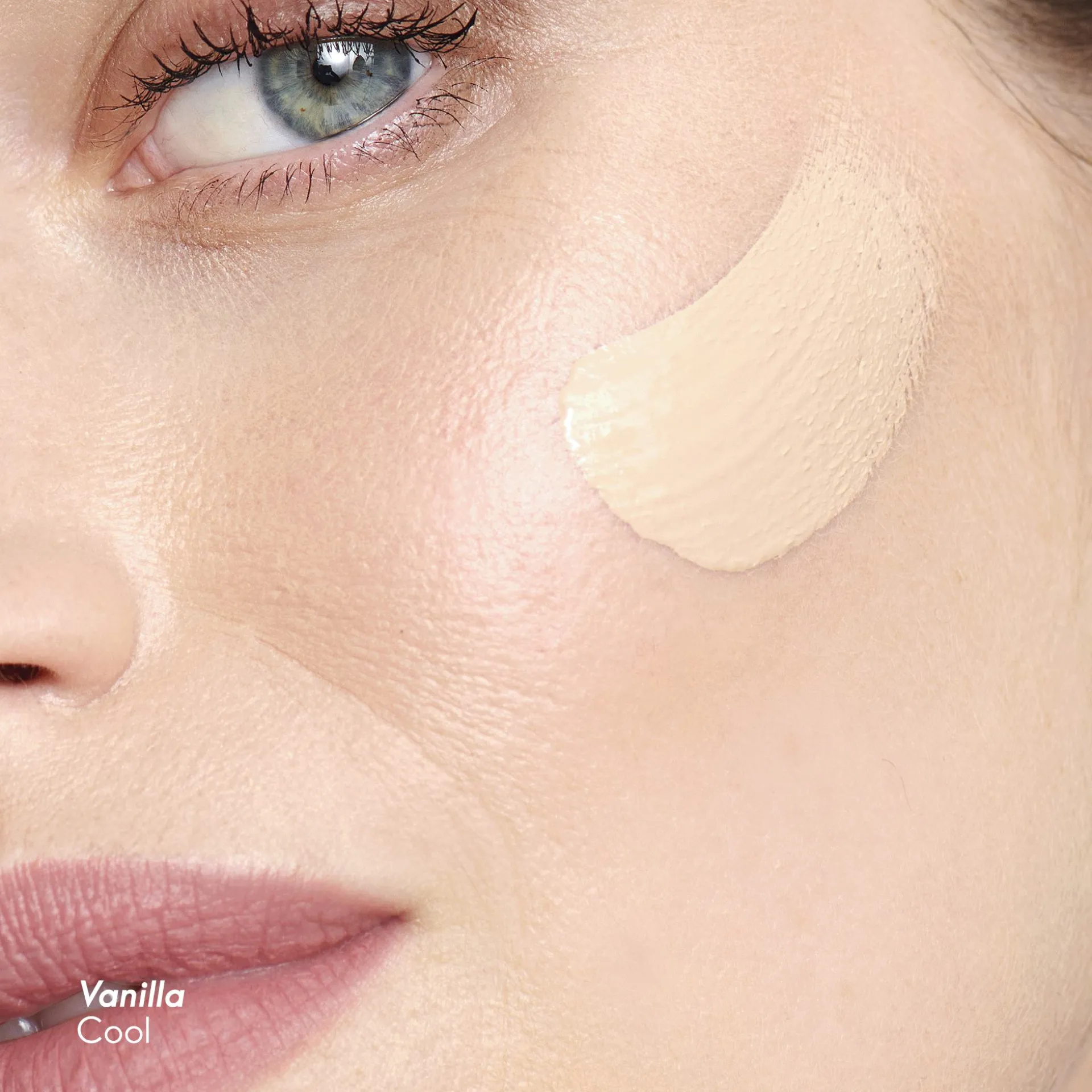 Podkład odmładzający na bazie serum Giordani Gold SPF 12 + UVA 4224130 ml