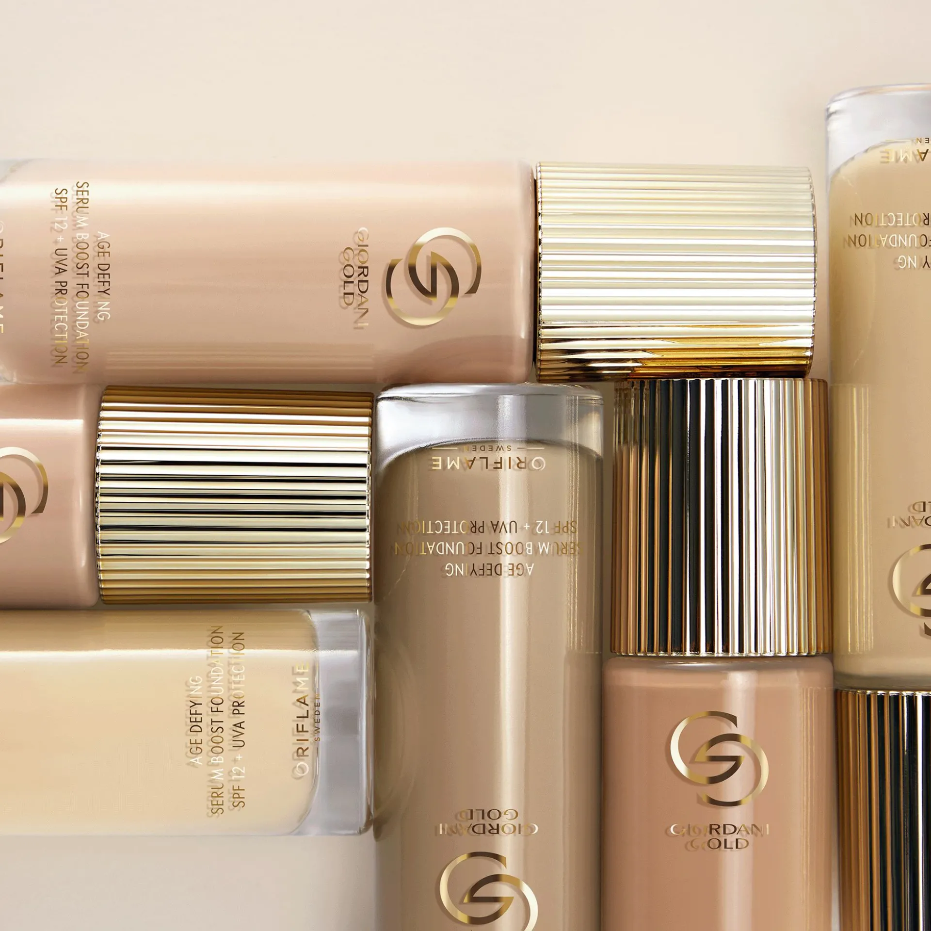Podkład odmładzający na bazie serum Giordani Gold SPF 12 + UVA 4224130 ml