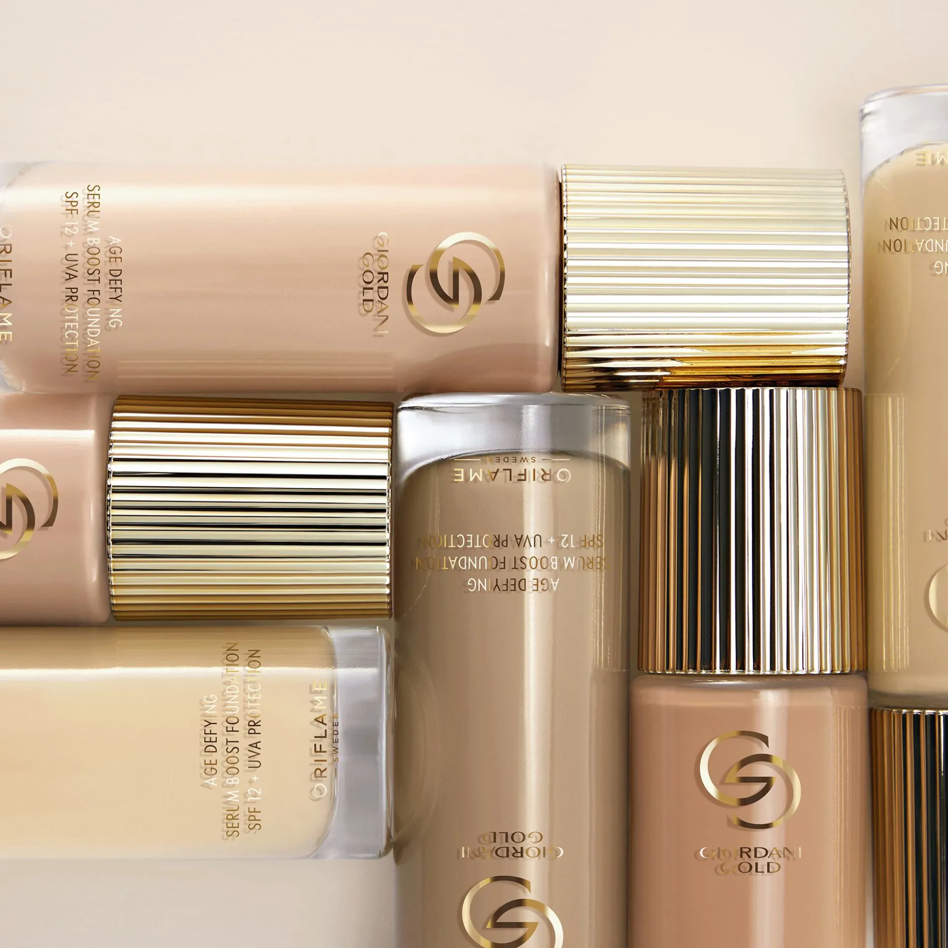 Podkład odmładzający na bazie serum Giordani Gold SPF 12 + UVA 4224130 ml