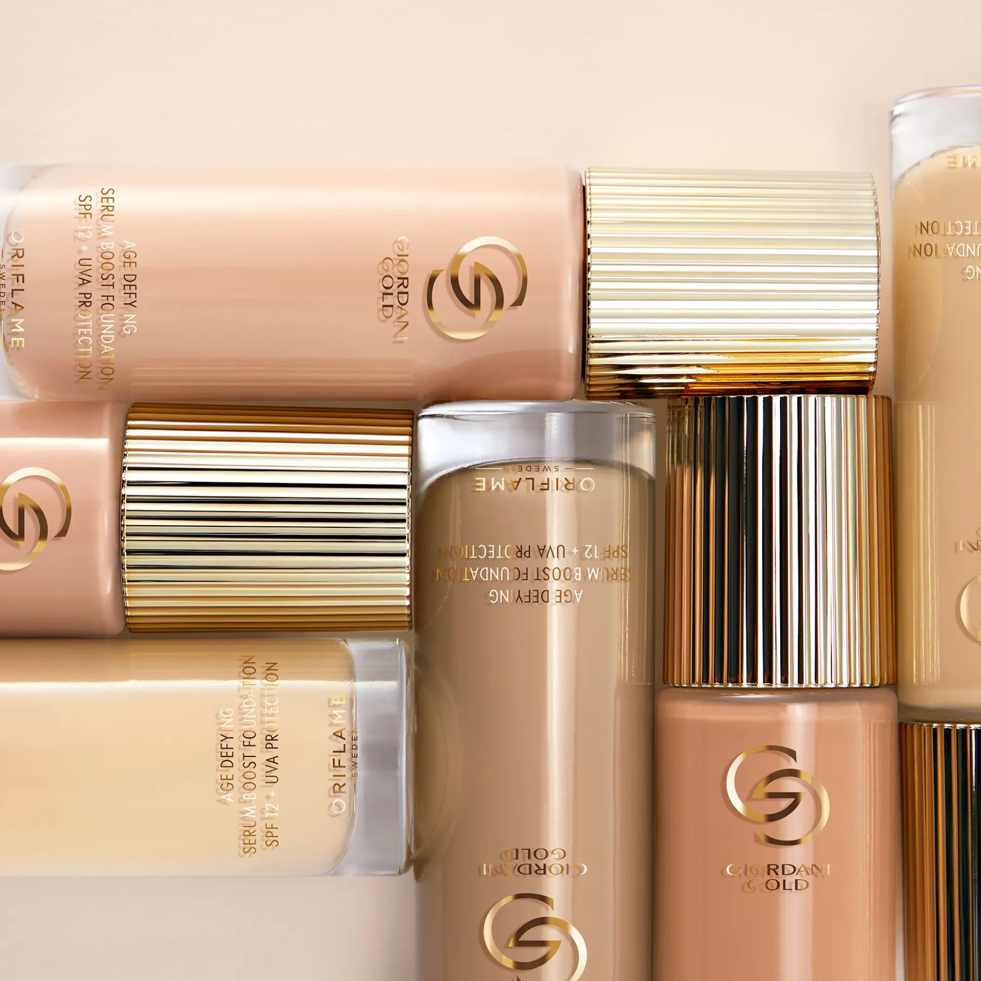 Podkład odmładzający na bazie serum Giordani Gold SPF 12 + UVA 4224130 ml
