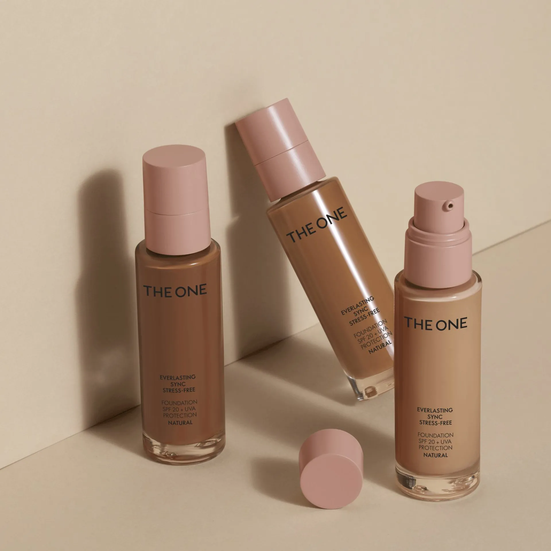 Podkład THE ONE Everlasting Sync Stress-Free SPF 20 + UVA 4690830 ml