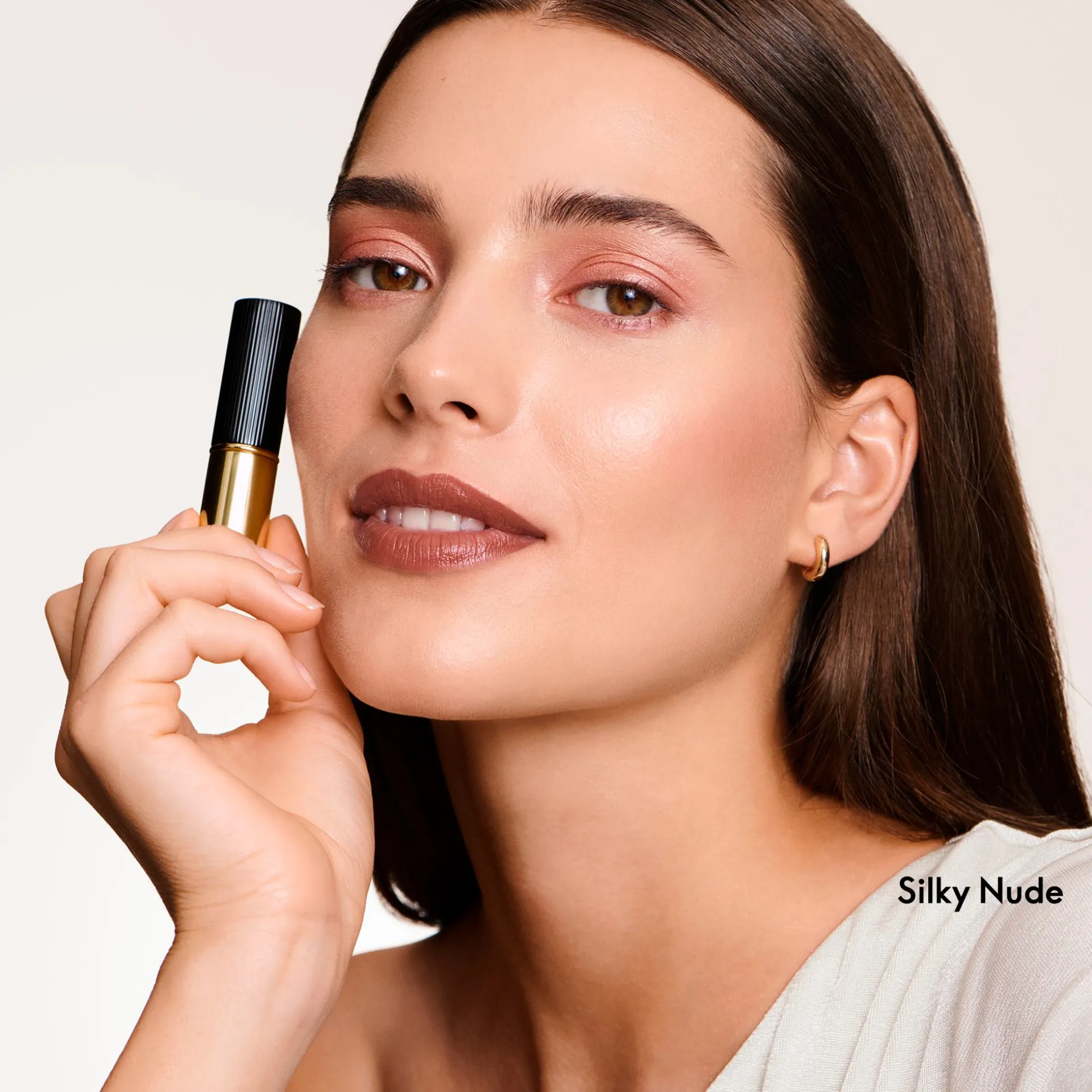 Pomadka Giordani Gold Iconic Satin SPF 15 426513.8 g