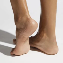 Serum zmiękczające modzele Feet Up Expert 30 ml