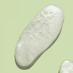 Szampon 2 w 1 Love Nature z organicznym olejkiem z awokado i rumiankiem do każdego rodzaju włosów 500 ml