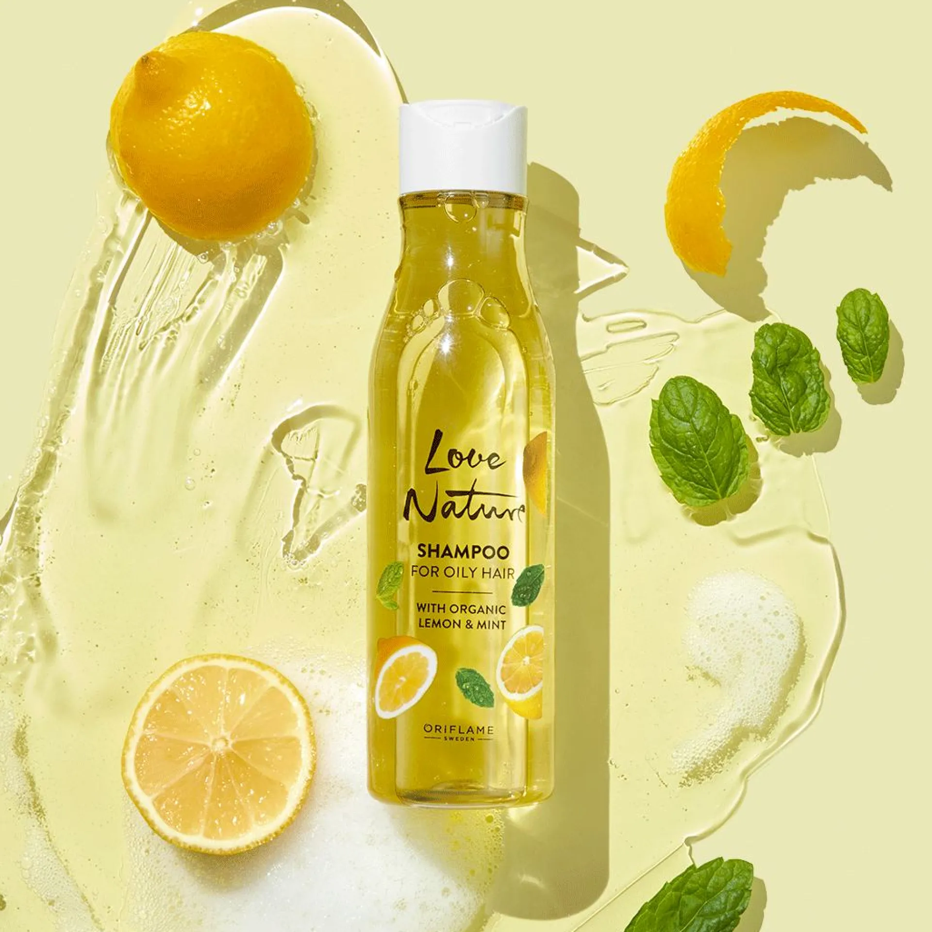 Szampon Love Nature z organiczną cytryną i miętą do włosów przetłuszczających się 250 ml