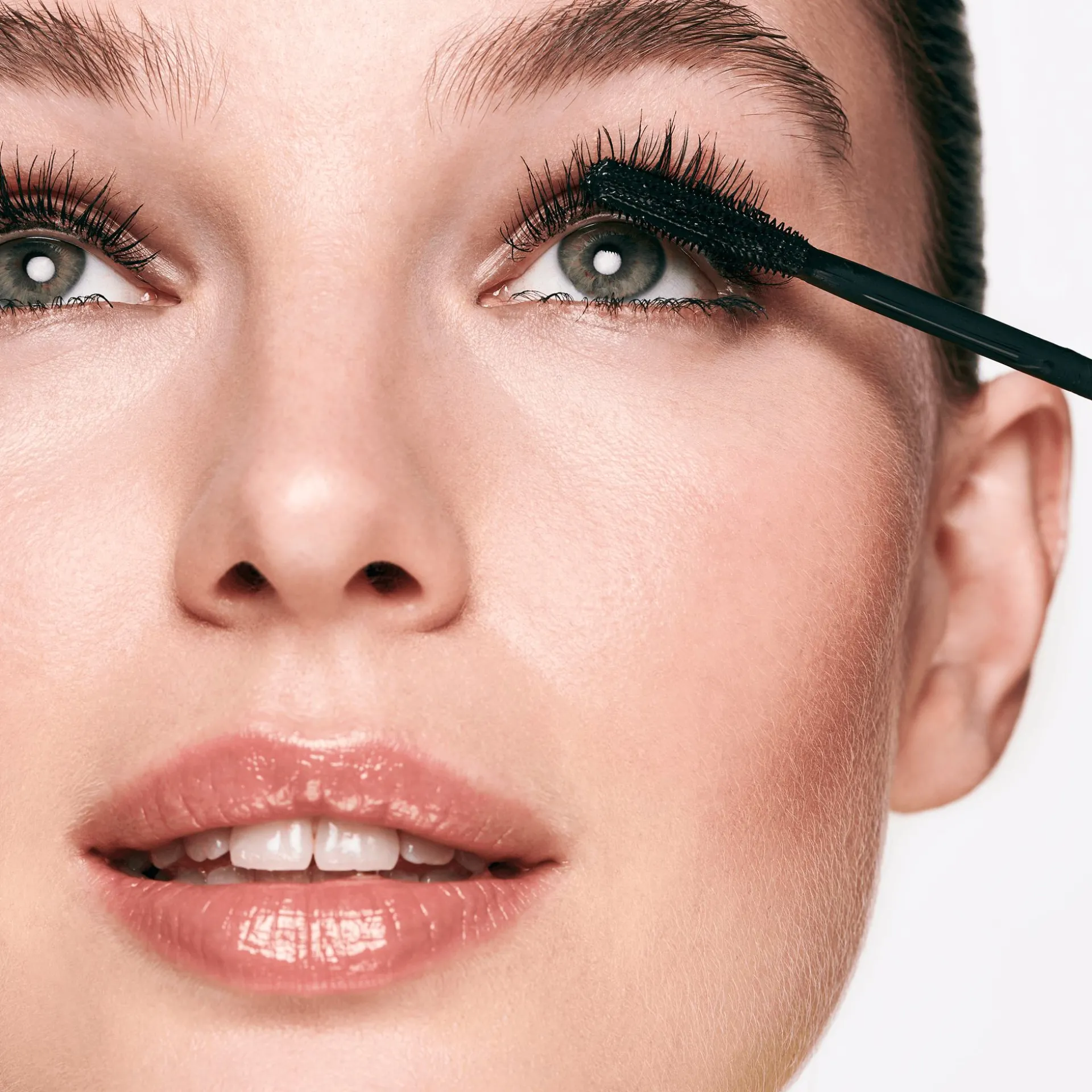 Tusz do rzęs THE ONE 5 w 1 Wonder Lash Ultra 8 ml