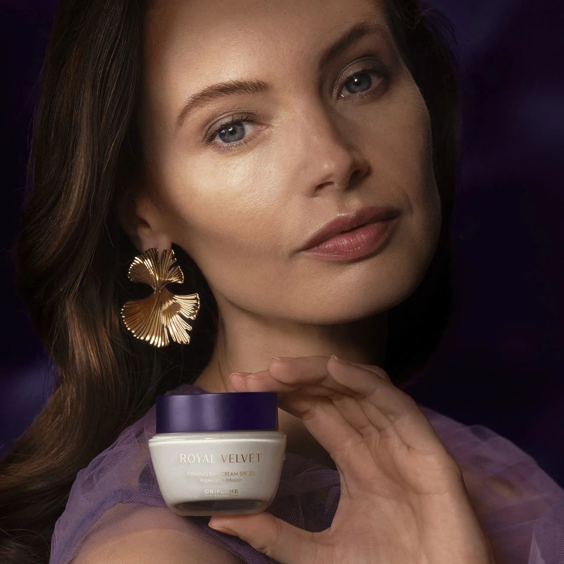 Ujędrniający krem na dzień SPF 20 Royal Velvet 50 ml