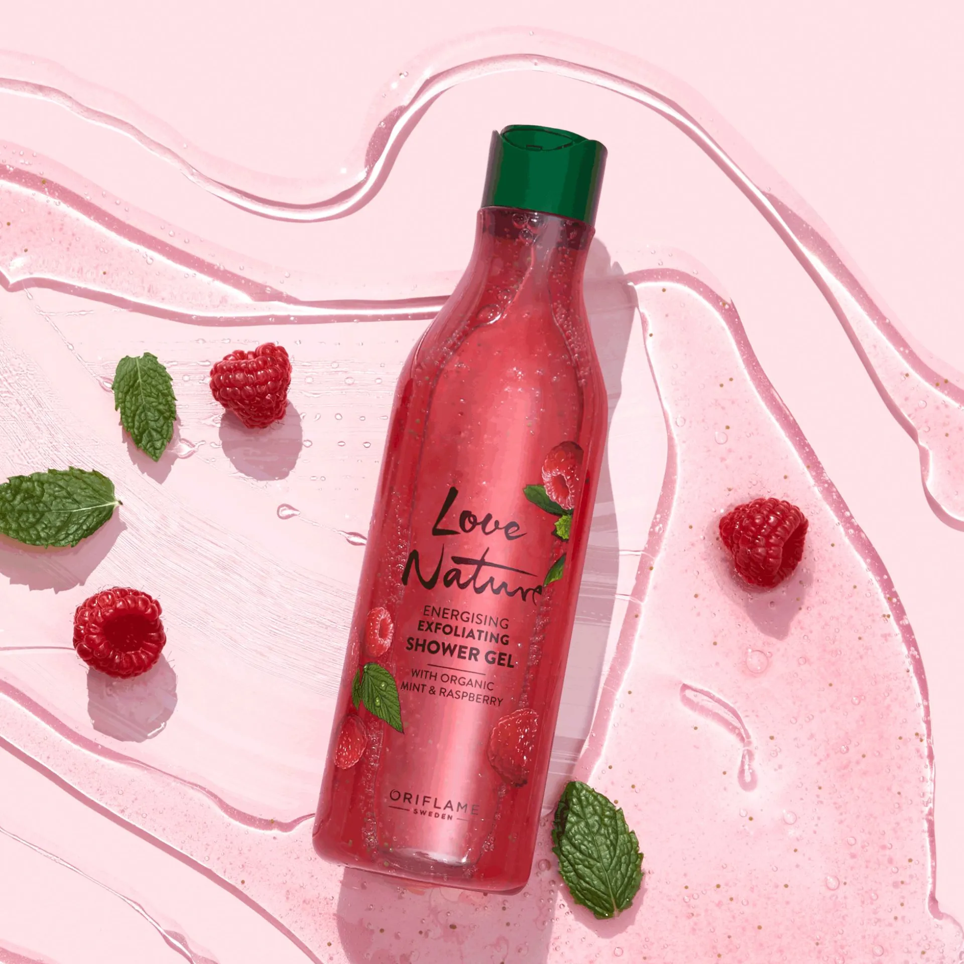 Złuszczający żel pod prysznic Love Nature z organiczną miętą i maliną 500 ml